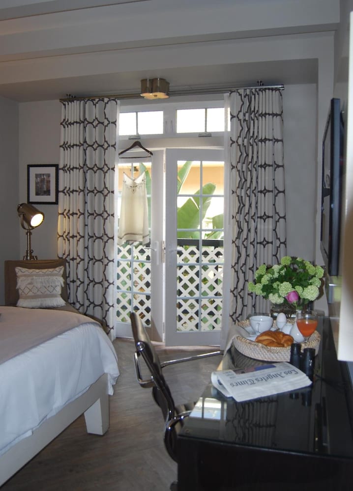 Hollywood Hotel - photo 4