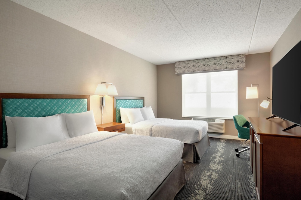 Hampton Inn Deadwood at Tin Lizzie Gaming Resort - photo 15