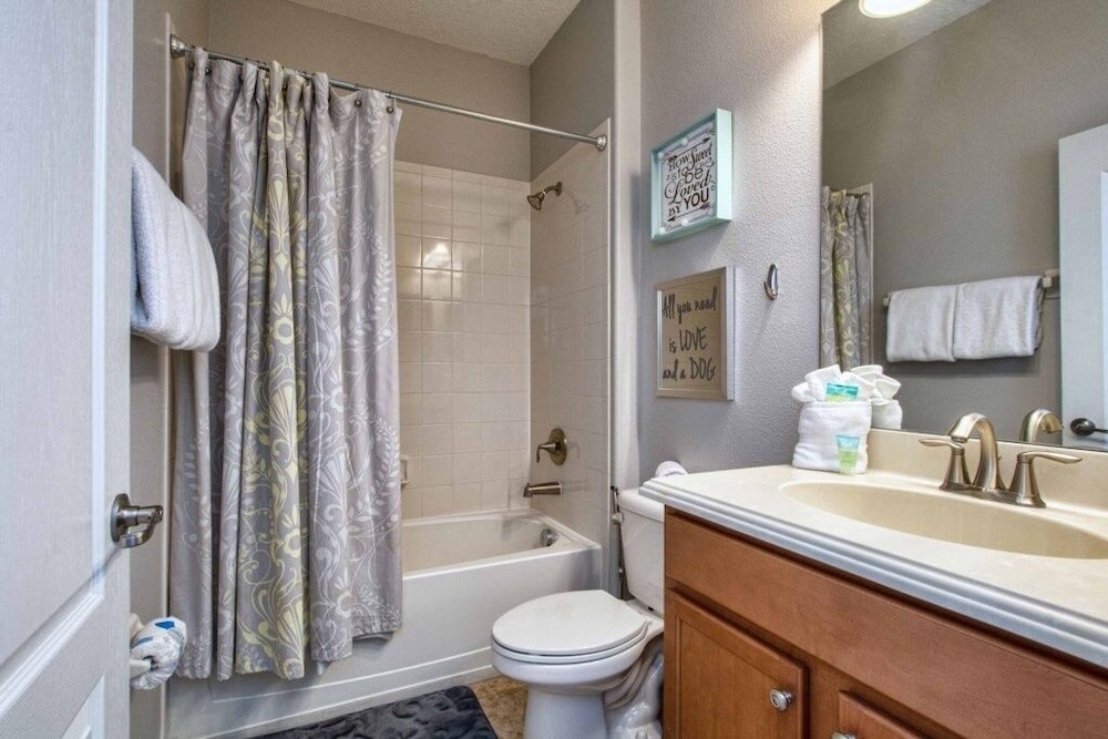 Spacious Family Getaway W Resort 3154pp 5 Bedroom Home by RedAwning - photo 24