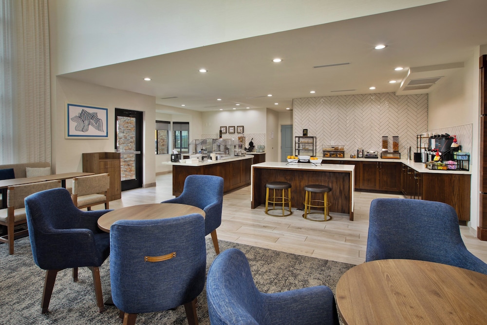 Staybridge Suites Ames - photo 45