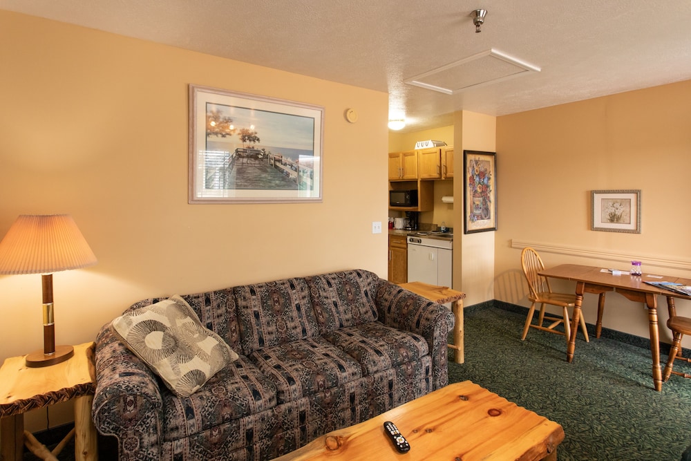 The Kingsley Suites - photo 21