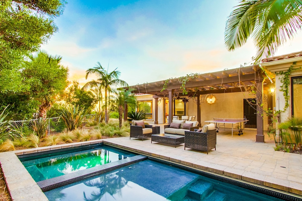 Tropical 5BR La Jolla Retreat by NamaStay - photo 42
