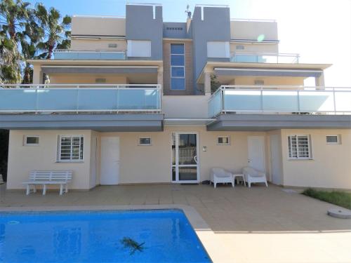 Anacasa Renoir Oliva Nova MET AP204 — 4-Star Luxury Hotel in Oliva, Spain