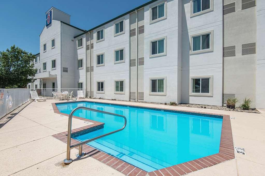 Motel 6 Junction City KS - photo 6