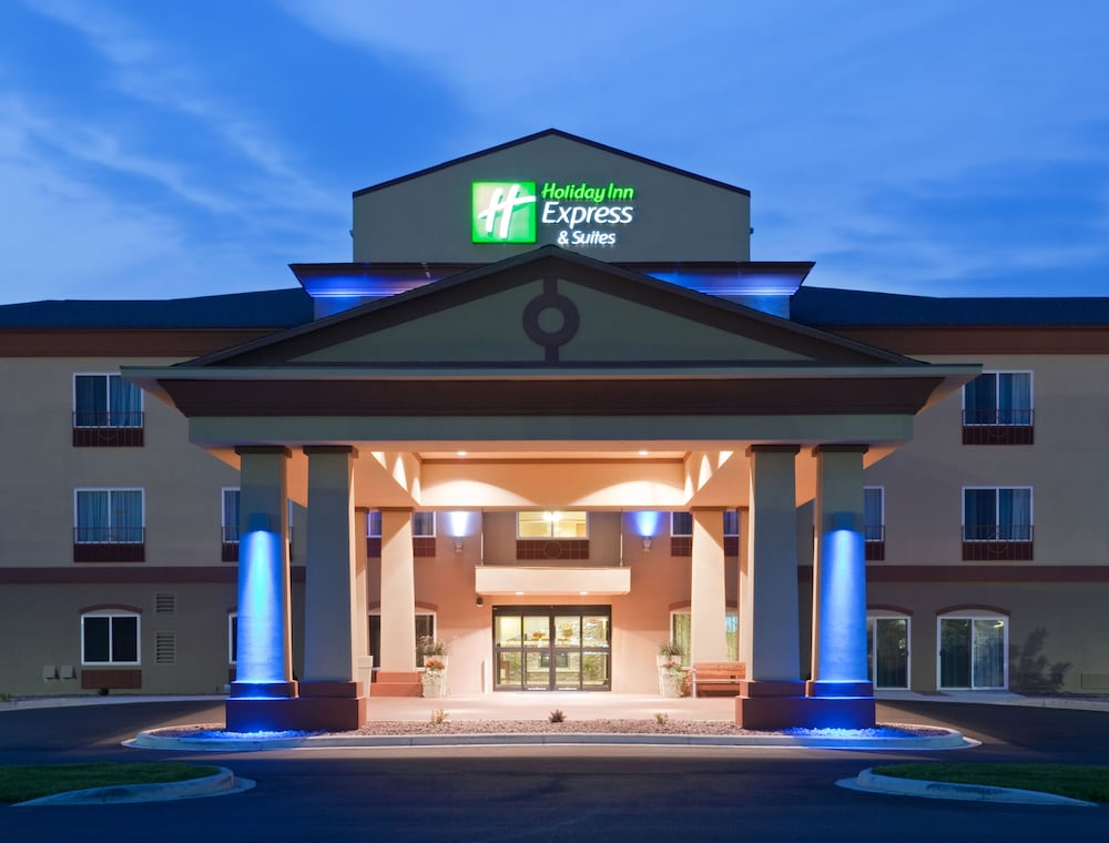 Holiday Inn Express & Suites Antigo by IHG - photo 46