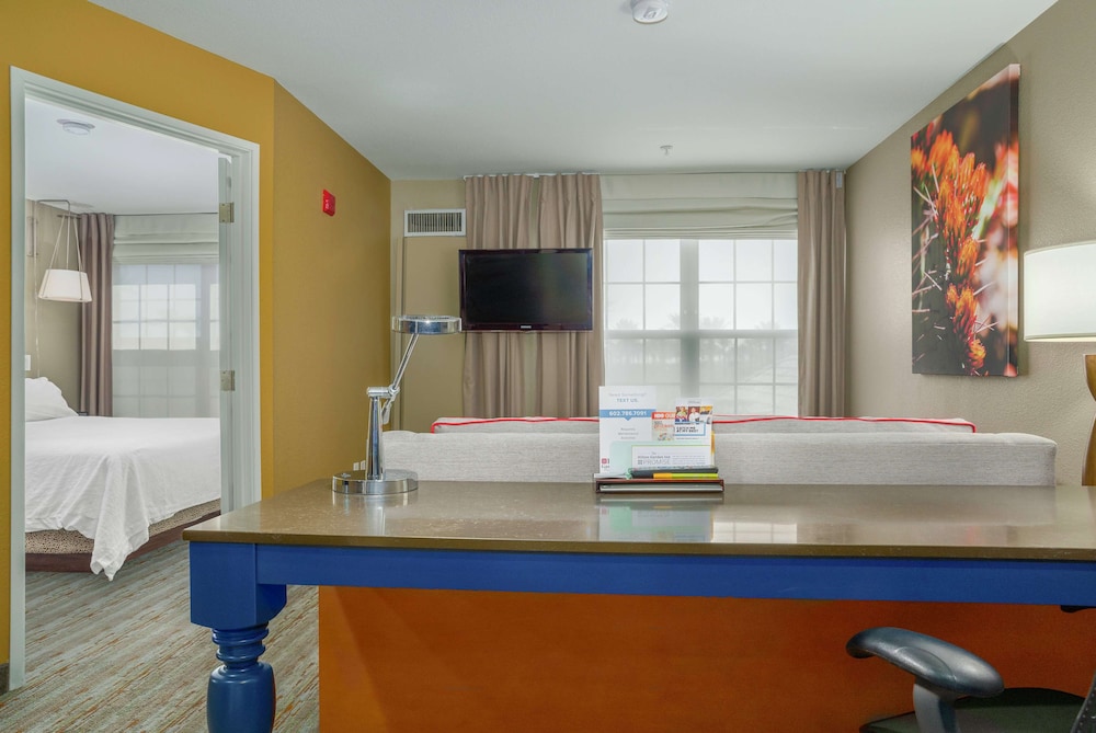 Hilton Garden Inn Phoenix Airport - photo 4