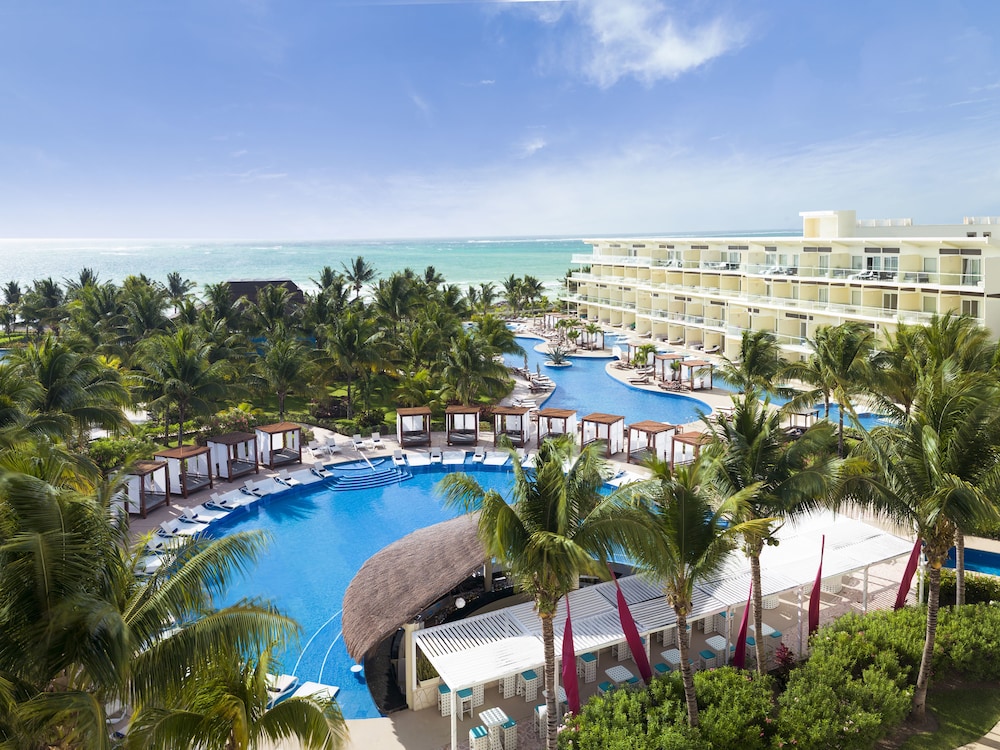 Iberostar Selection Riviera Cancun — 5-Star Luxury Hotel in Puerto Morelos, Mexico