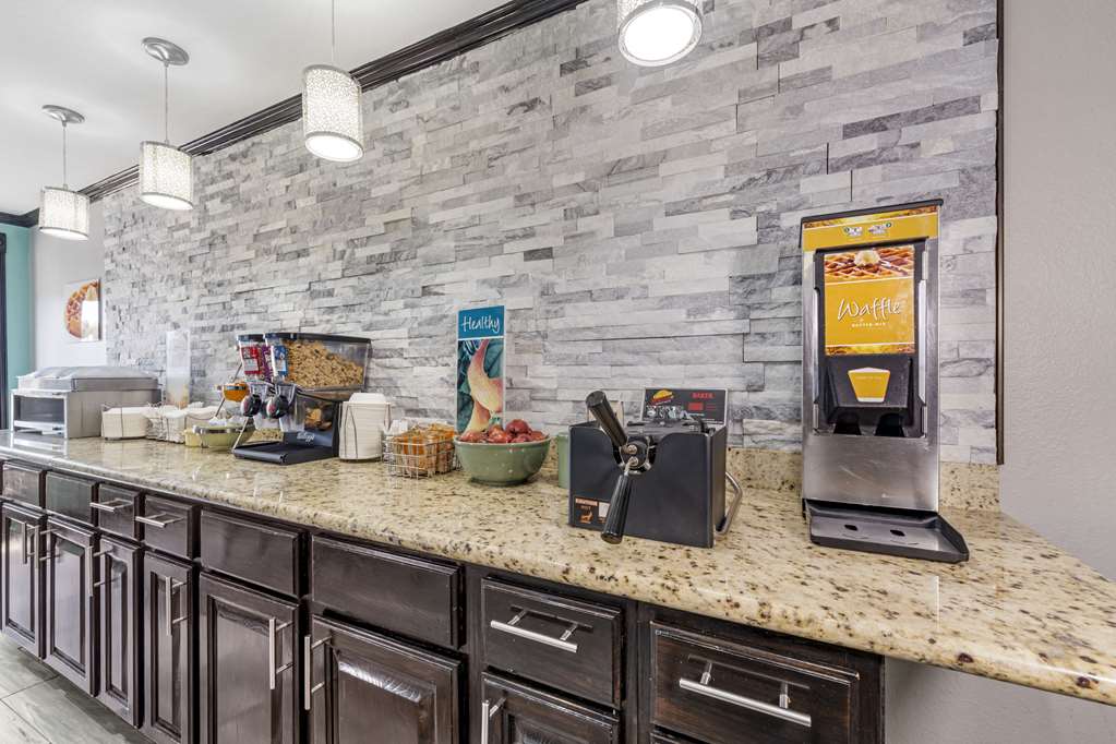 Quality Inn Siloam Springs West - photo 43