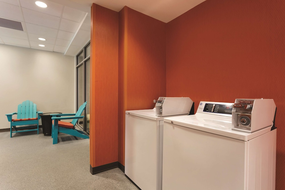Home2 Suites by Hilton Pittsburgh Cranberry - photo 31