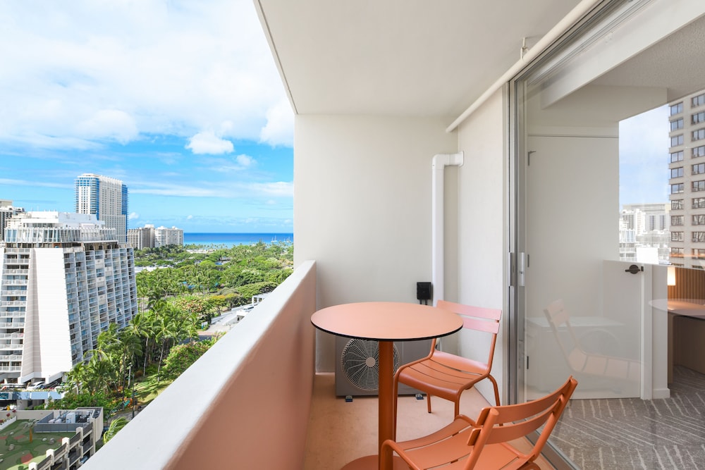 The Ambassador Hotel of Waikiki Tapestry Collection by Hilton - photo 35