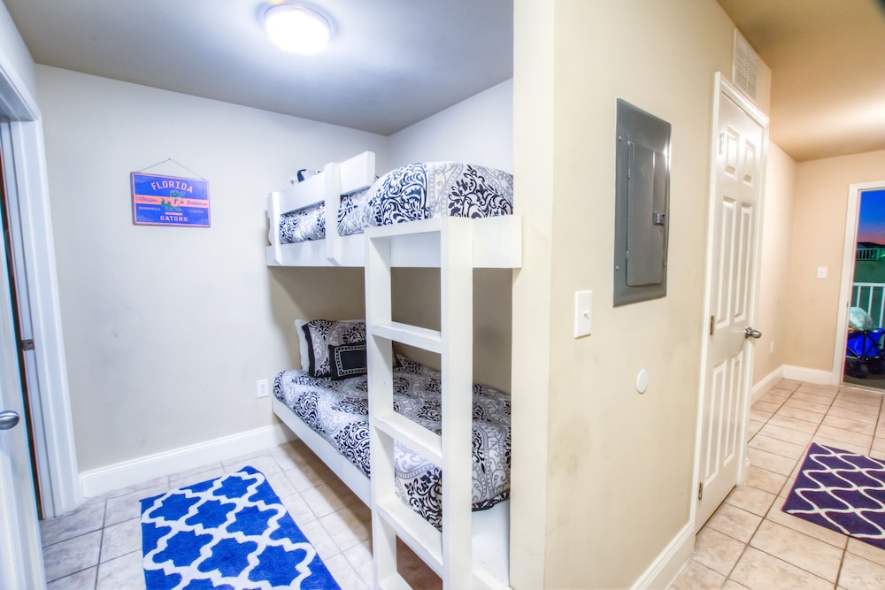 Laketown Wharf Resort by Aneliya's Rentals - photo 705