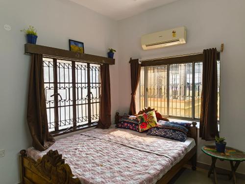 Calcutta Backpackers — 4-Star Luxury Hotel in Kolkata, India