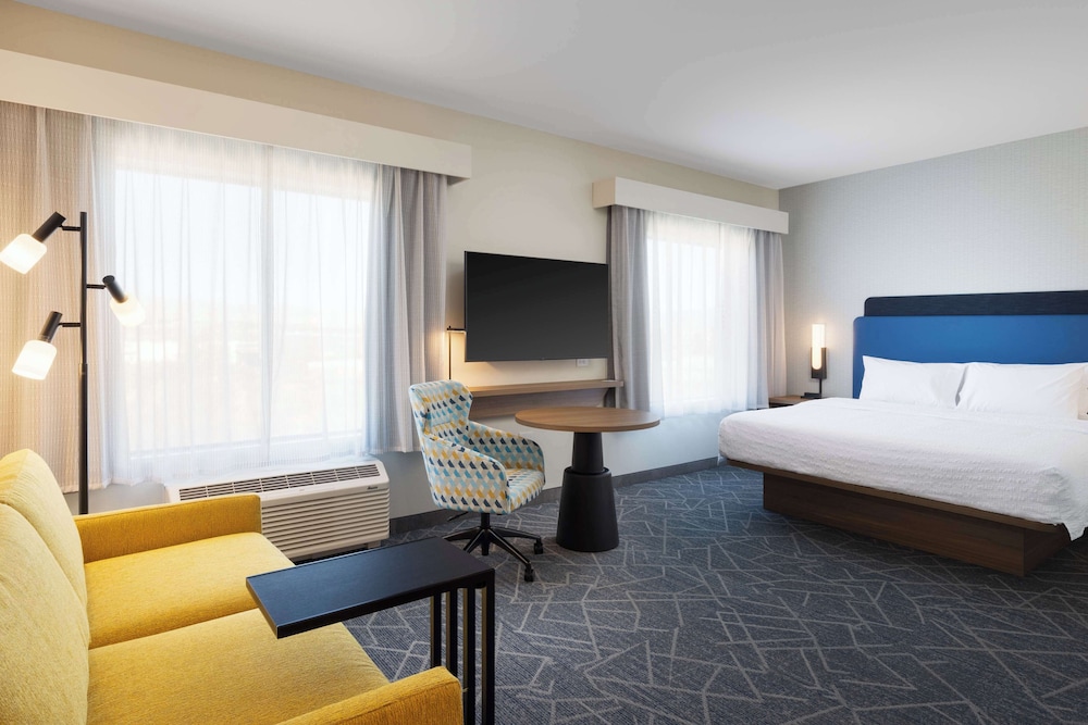 Hampton Inn & Suites by Hilton Cottonwood - photo 13