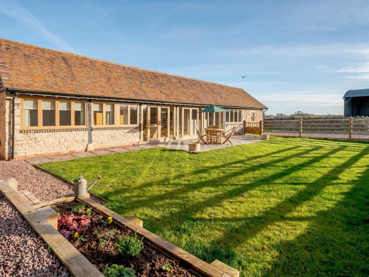 2 Bed in Redmarley 60203 in Gloucester, United Kingdom