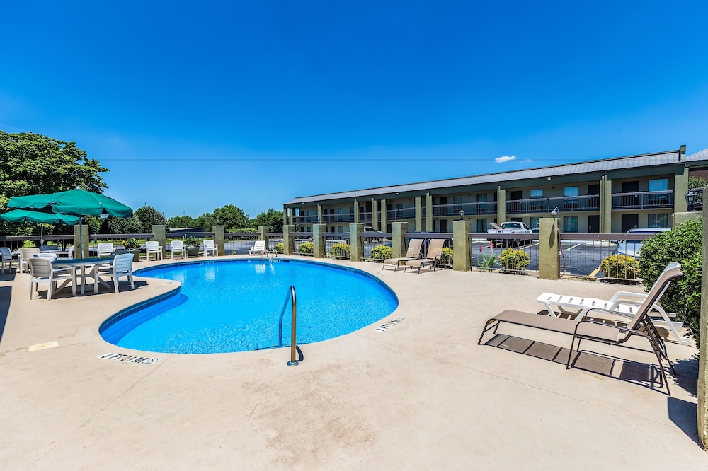 Quality Inn Simpsonville Greenville - photo 38