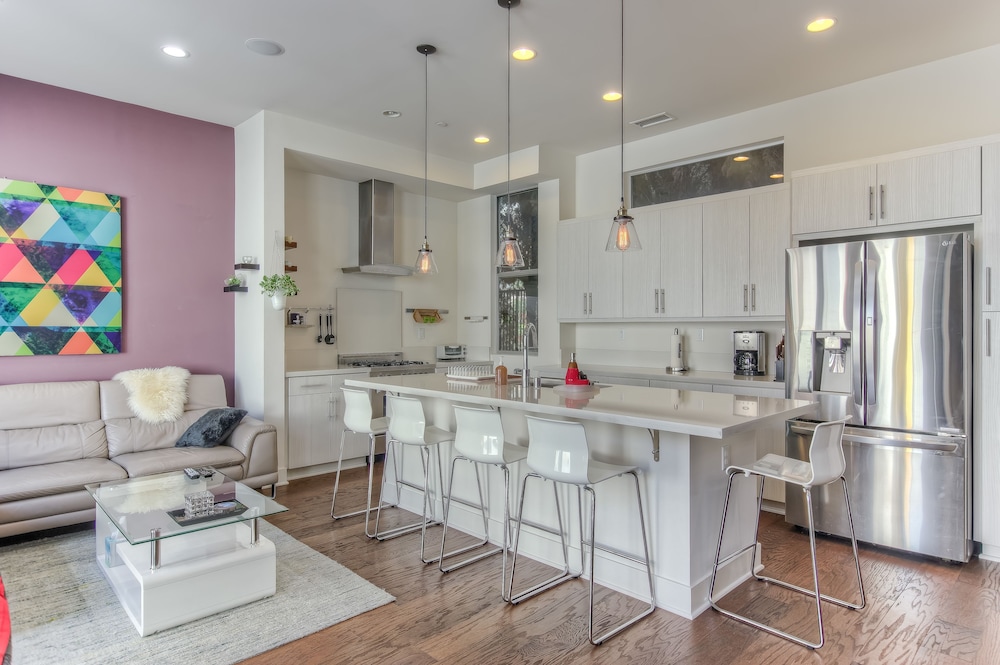 Applewood Silver Lake 2BD Hollywood - photo 7