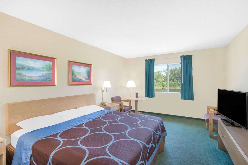 Super 8 by Wyndham Canandaigua - photo 12