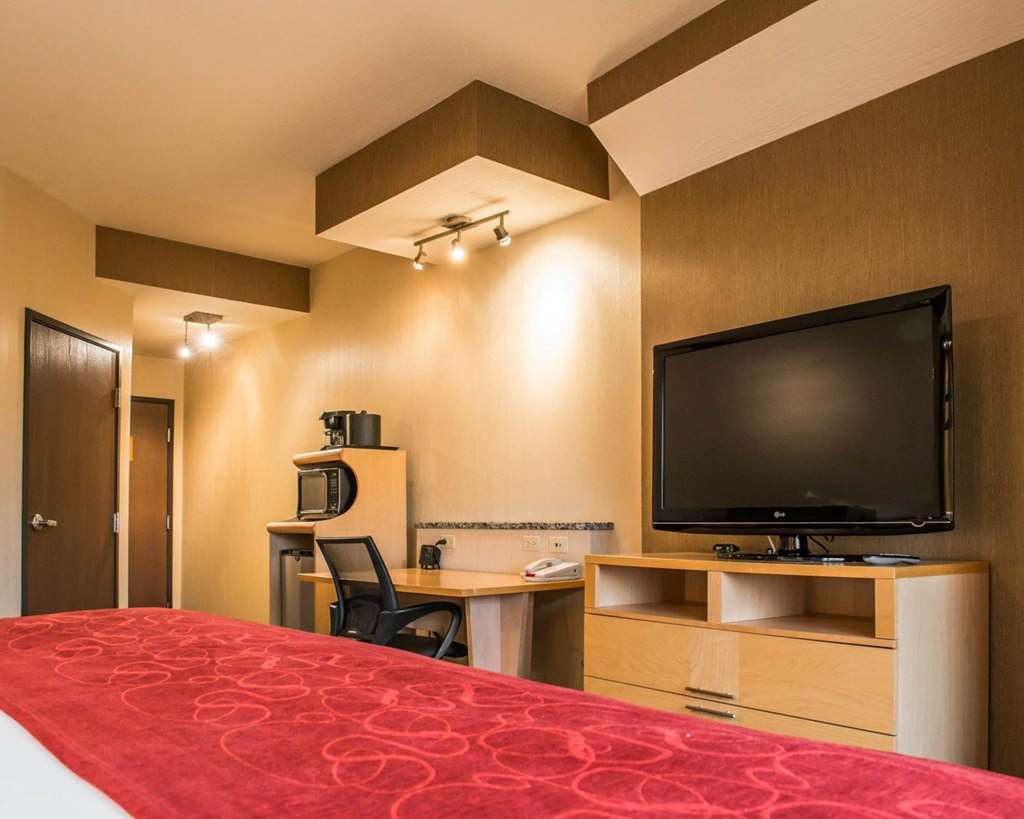 Comfort Suites Monroeville Pittsburgh East - photo 23