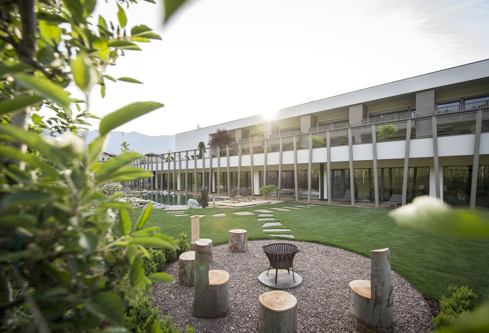 Sünneck - carbon neutral hotel in Pellworm