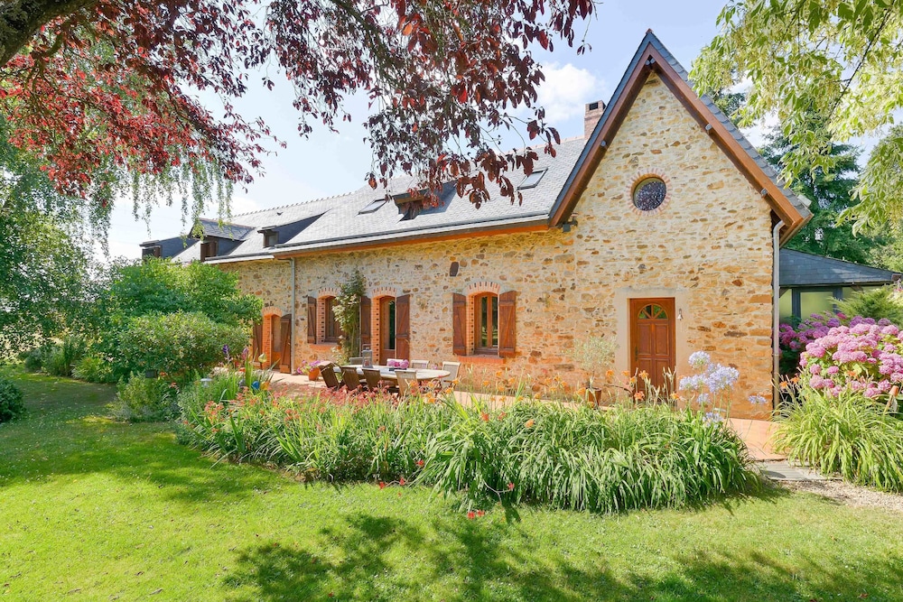 Le Clos Du Piheux — hotel in Chateauneuf-Sur-Sarthe