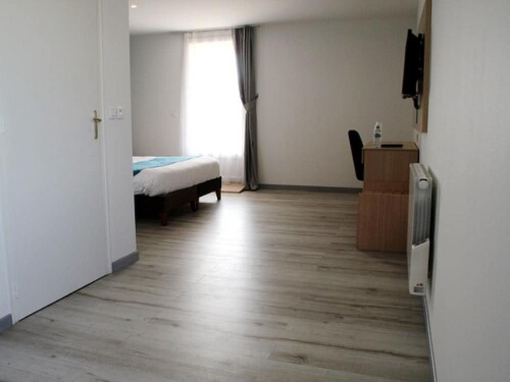 Hôtel Saglam — Goussainville — photo 4