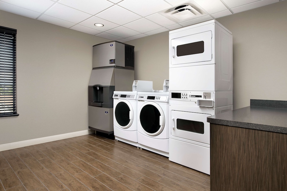Hampton Inn & Suites Phoenix Tempe - photo 26
