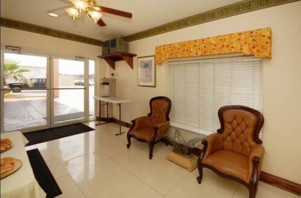 La Copa Inn McAllen - photo 2