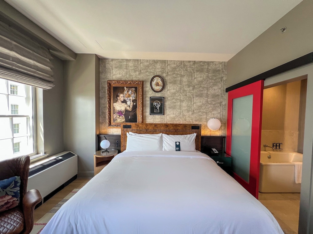 Hotel Indigo Baton Rouge Downtown by IHG - photo 12