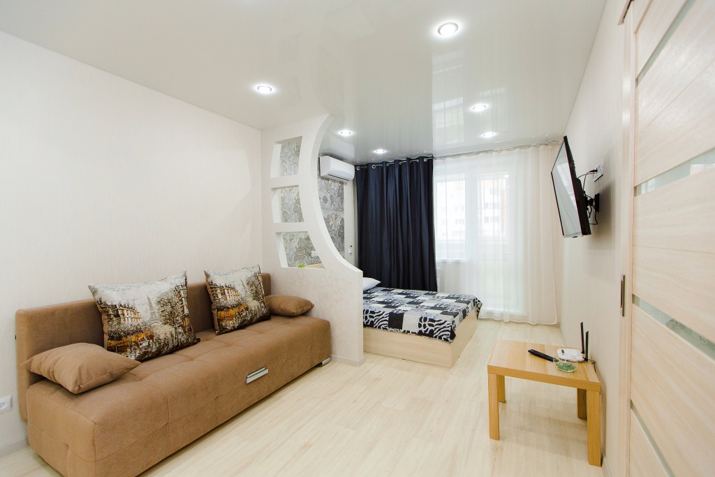 EasyRent on st. 70 Years of Oktyabrya 22 in Tol'yatti, Russia