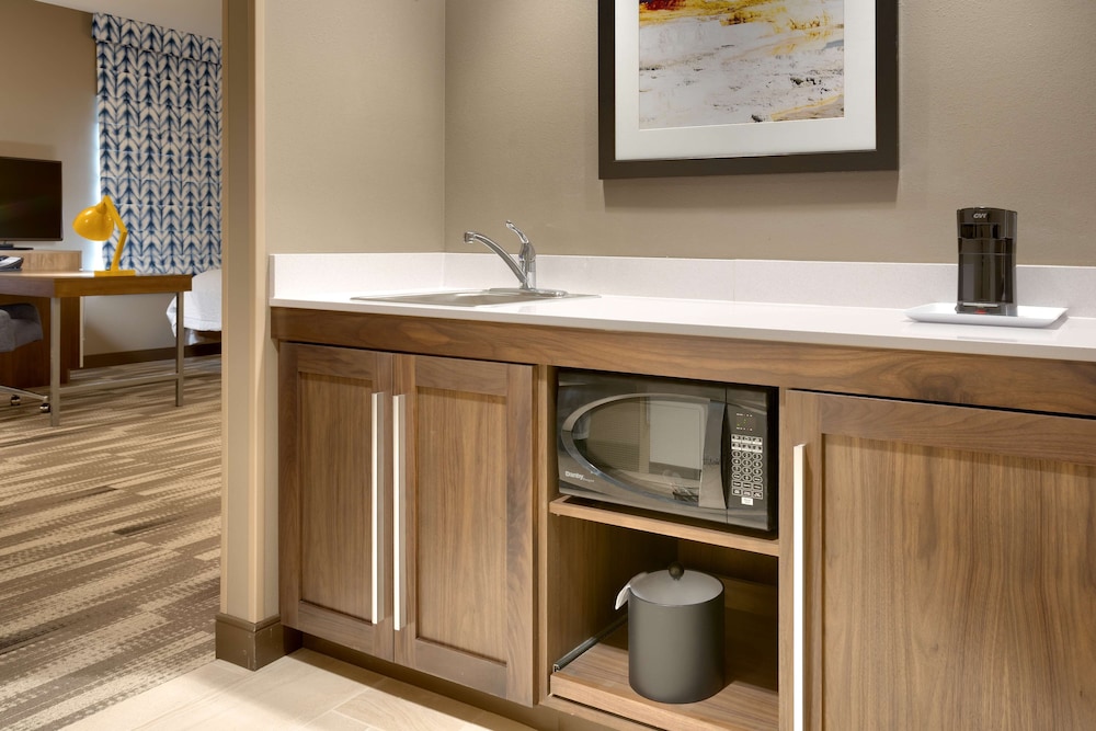 Hampton Inn & Suites Rexburg - photo 15