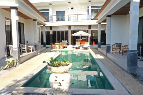 Villa Viking — 4-Star Luxury Hotel in Jimbaran, Indonesia