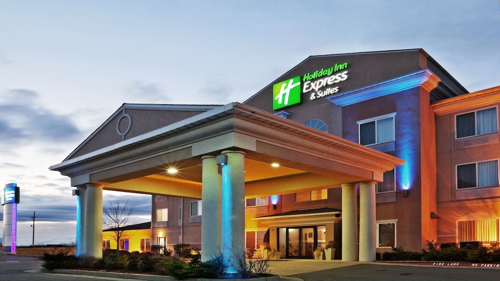Holiday Inn Express & Suites Chickasha by IHG - photo 27