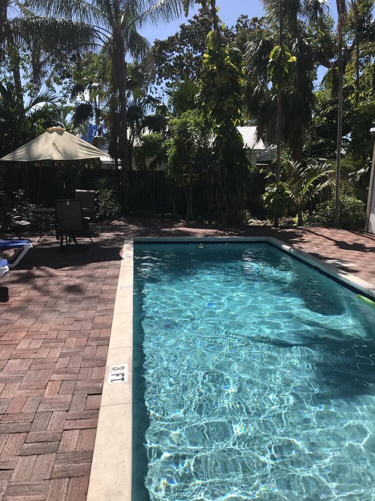 New Orleans House Gay Men Adult Resort - photo 64