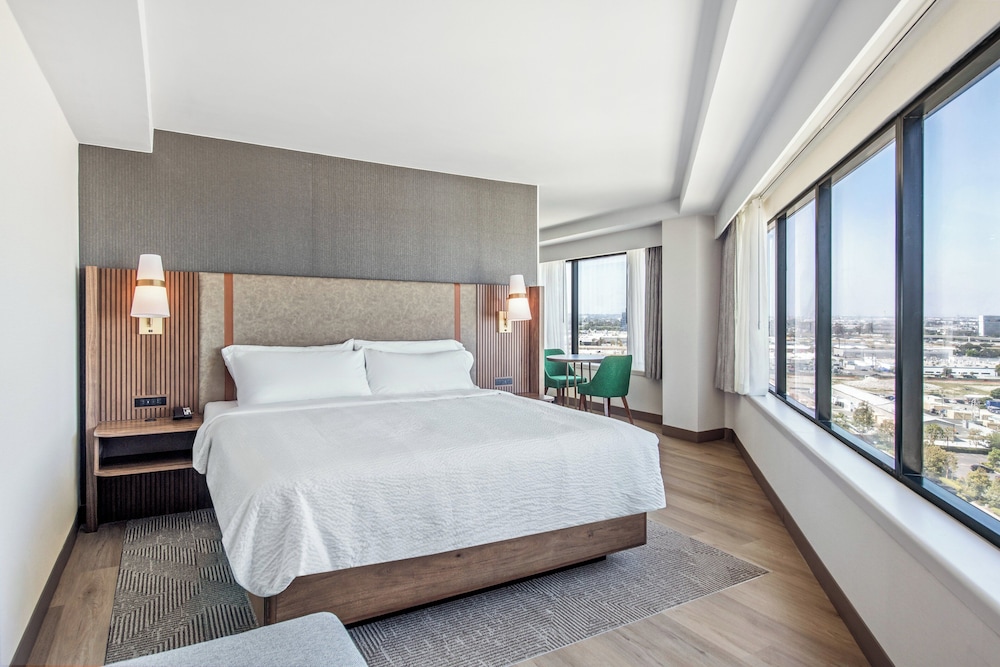 Holiday Inn Los Angeles Gateway Torrance by IHG - photo 14