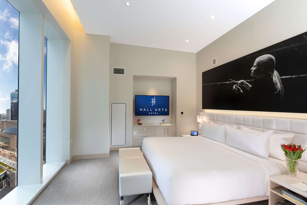 HALL Arts Hotel Dallas Autograph Collection - photo 16