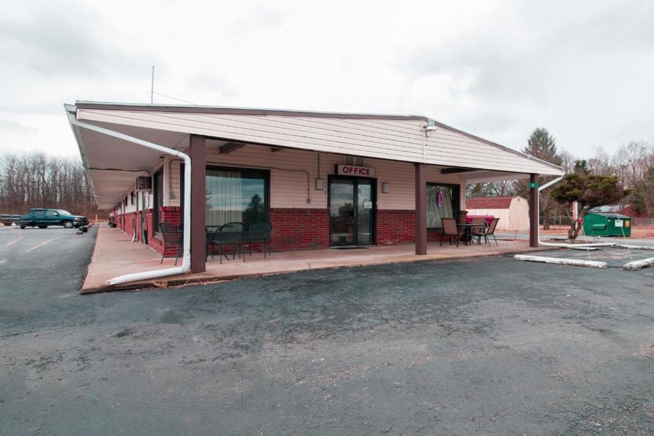 Oyo Hotel Dalton Pa I 81 - photo 3