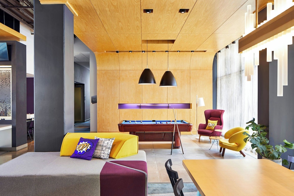 Aloft Austin at The Domain - photo 5