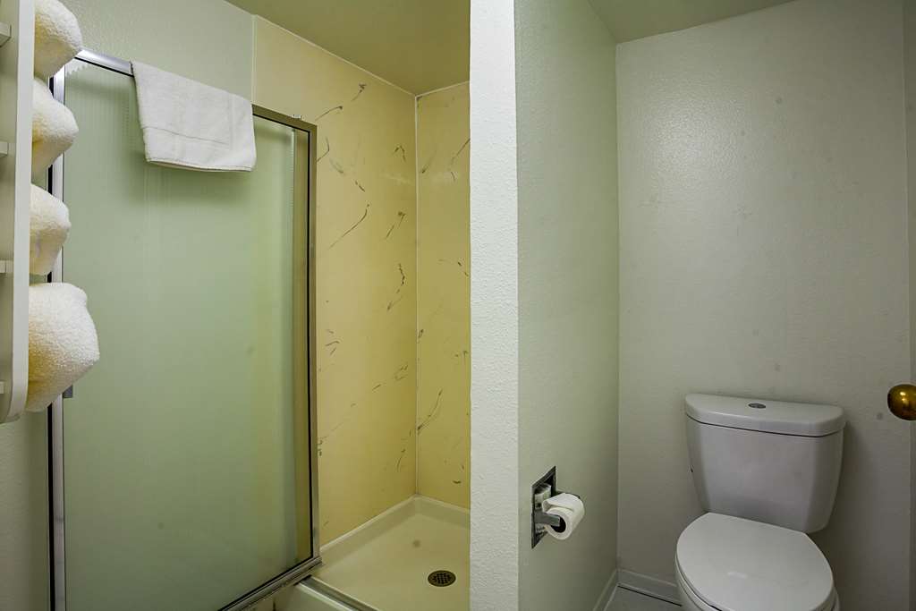 Motel 6 Ventura CA Downtown - photo 18