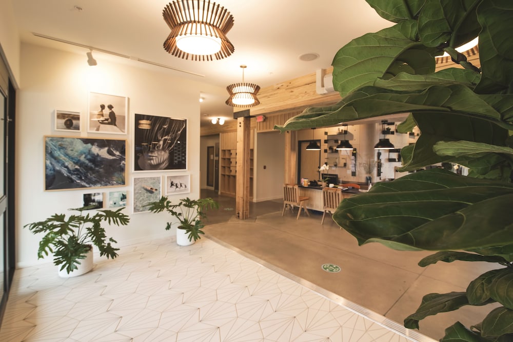 SaltLine Hotel - photo 4