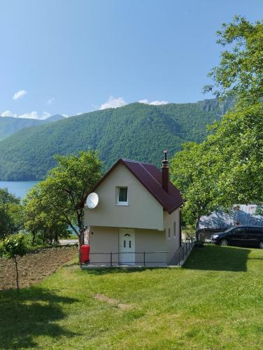 Apartman Stević in Pluzine, Montenegro