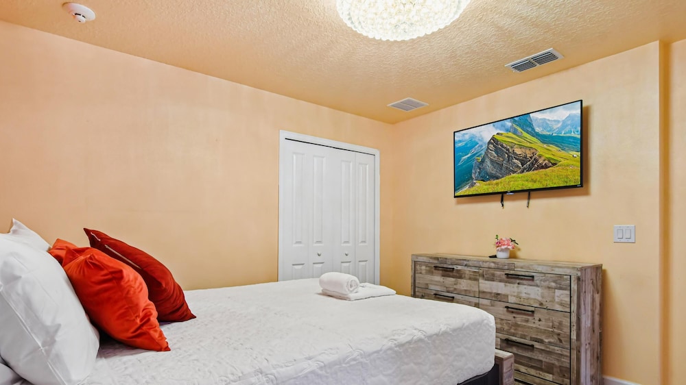 Storey Lake 9br With Theater Pool Spa by Disney Kissimmee - photo 29