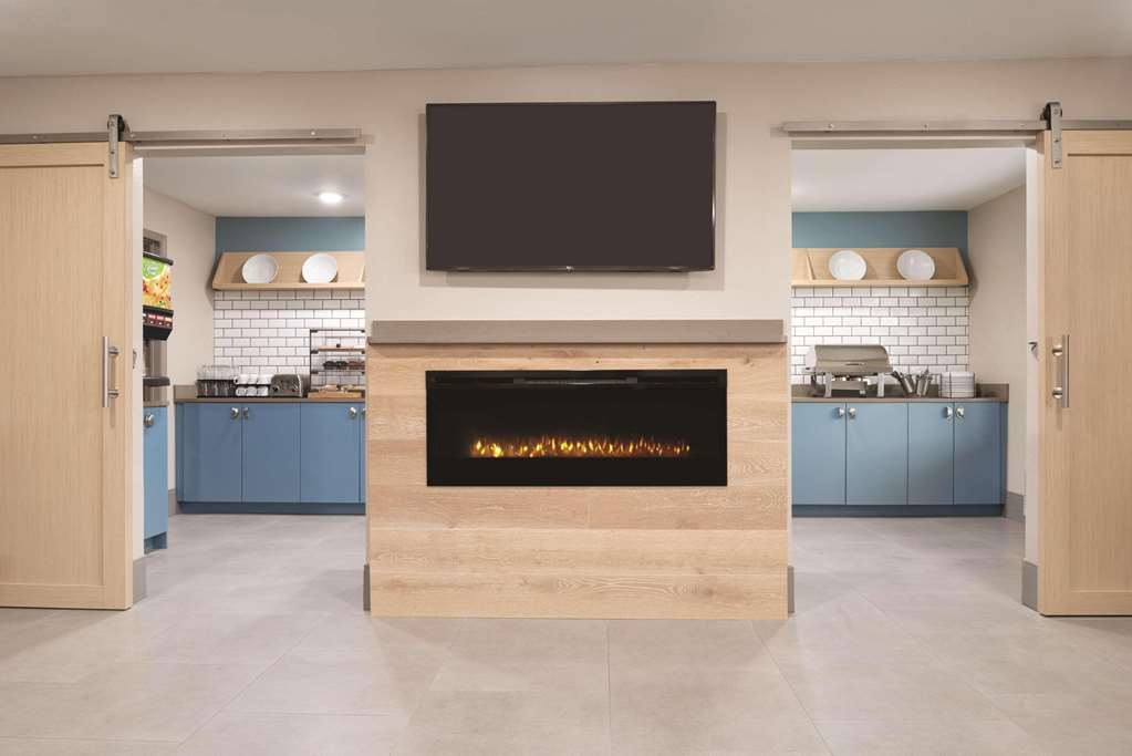 Country Inn & Suites by Radisson Waterloo IA - photo 22
