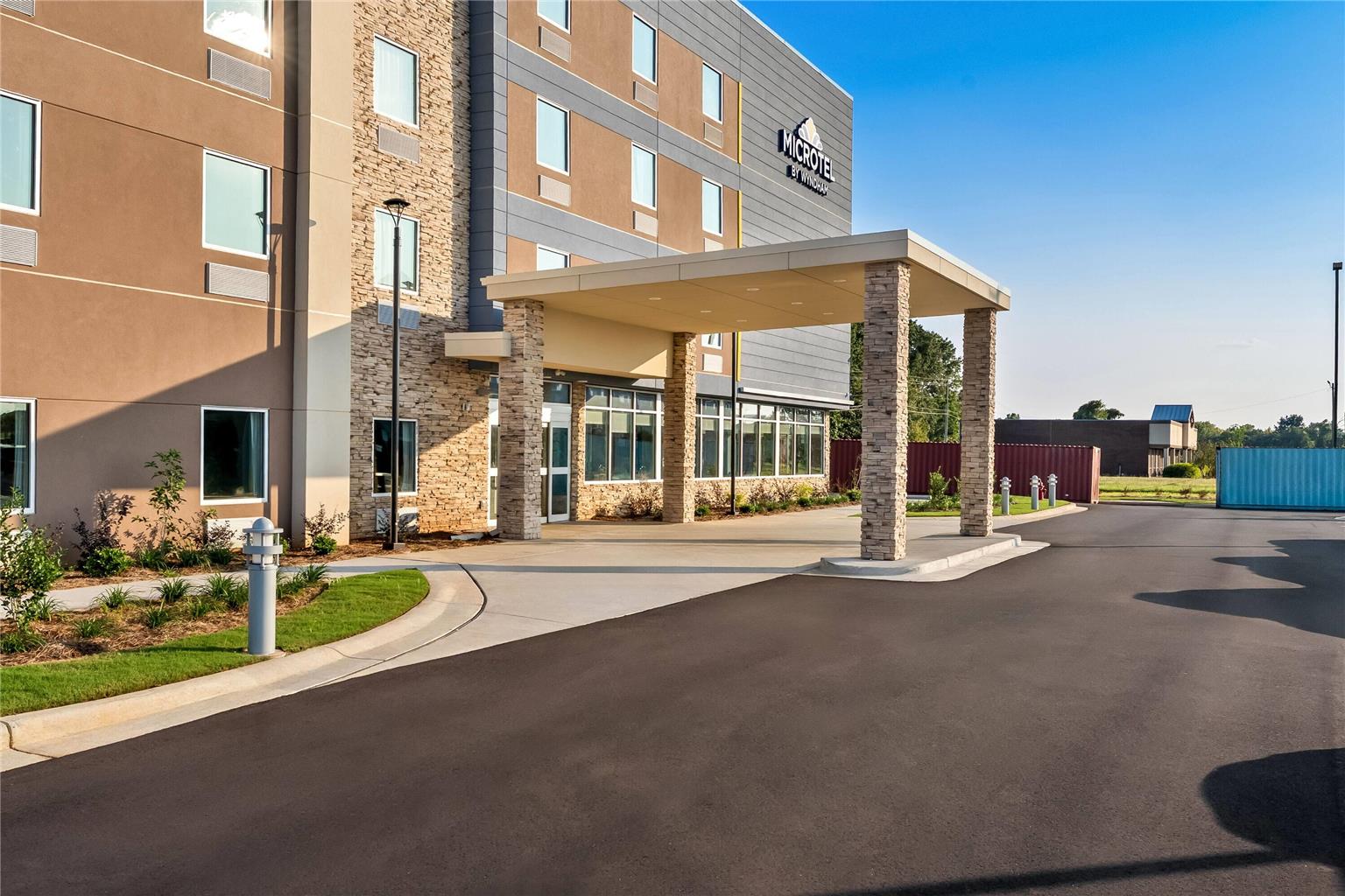 Microtel Inn and Suites by Wyndham Prattville Montgomery - photo 4