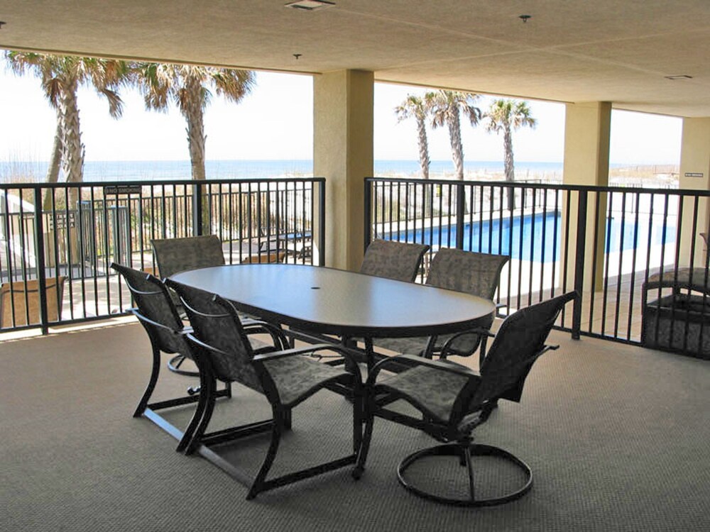 Perdido Quay by Bender Vacation Rentals — 4-Star Luxury Hotel in Orange Beach, United States