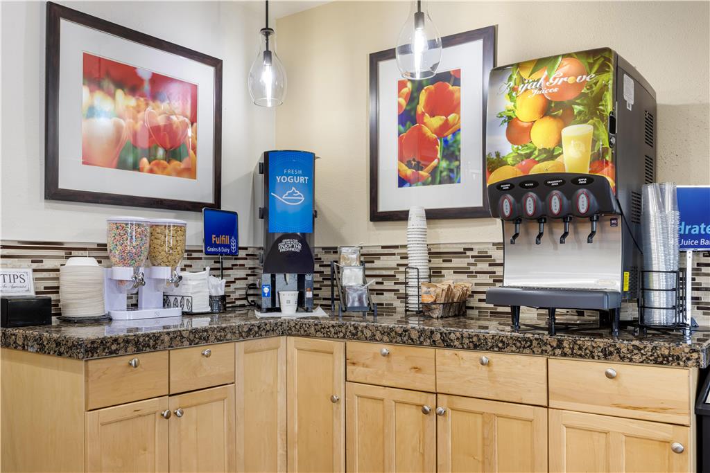 Best Western Woodburn - photo 8