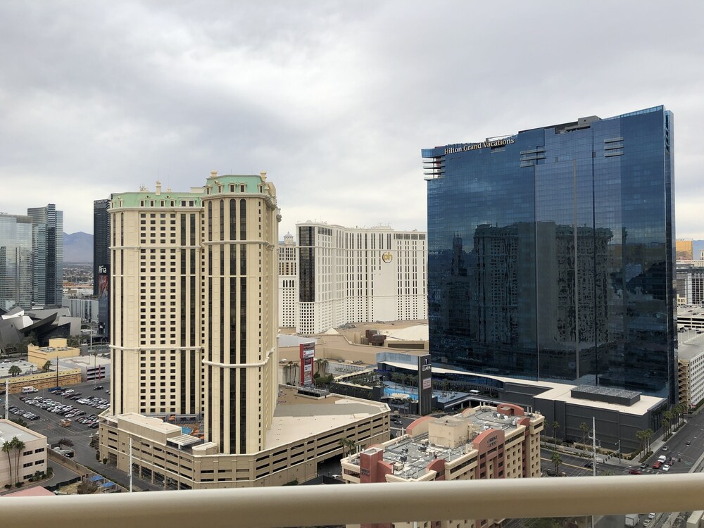 True 1BR Strip View at MGM Signature - photo 55