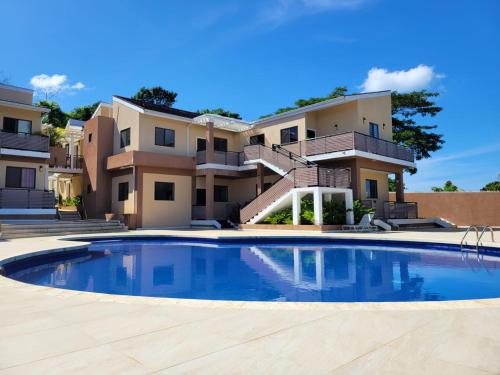 Seaview Paradise Sleeps 3 Pool Parking — 4-Star Luxury Hotel in Negril, Jamaica