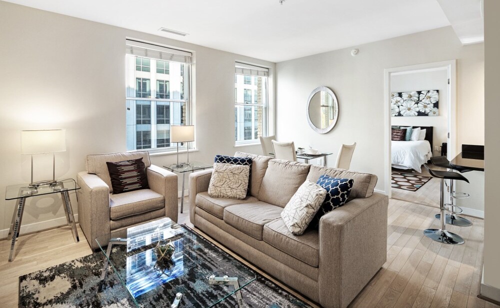 Global Luxury Suites at The White House - featured photo