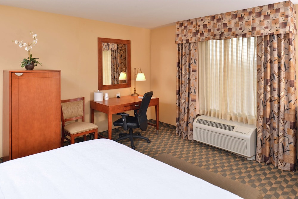 Hampton Inn Harrison - photo 7