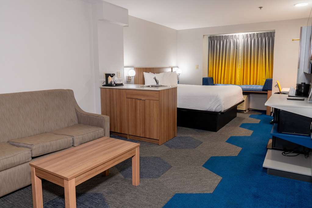 Microtel Inn & Suites by Wyndham Pigeon Forge - photo 21